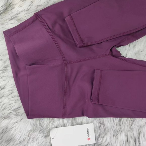 lululemon - Picture 7 of 7